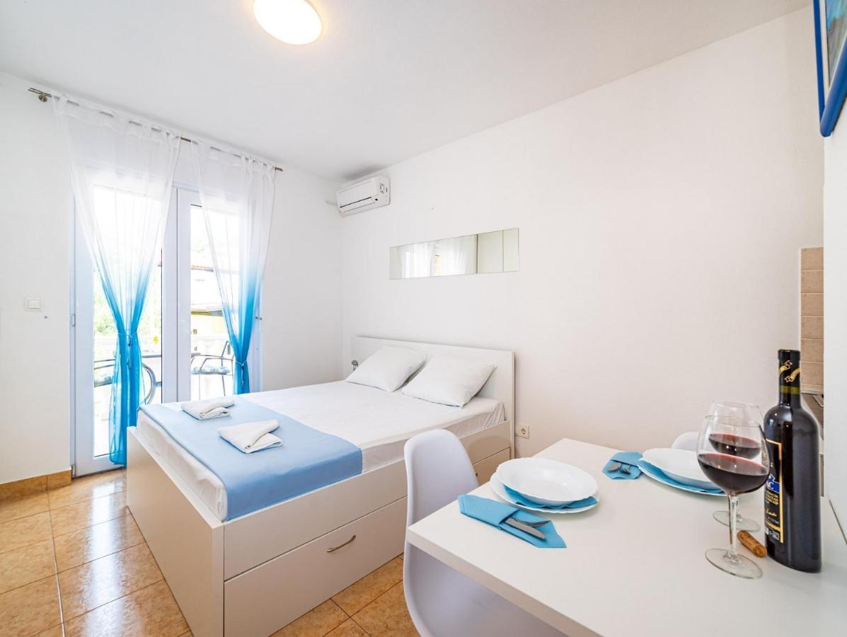 Apartments Prkacin Starigrad Paklenica Exterior foto