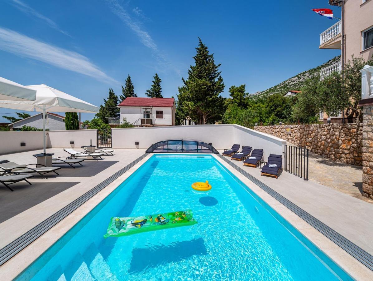 Apartments Prkacin Starigrad Paklenica Zimmer foto